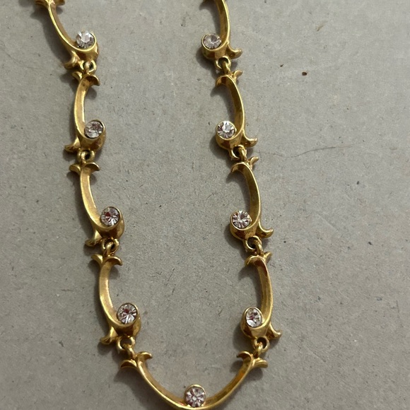 Vintage Avon necklace - Picture 1 of 3